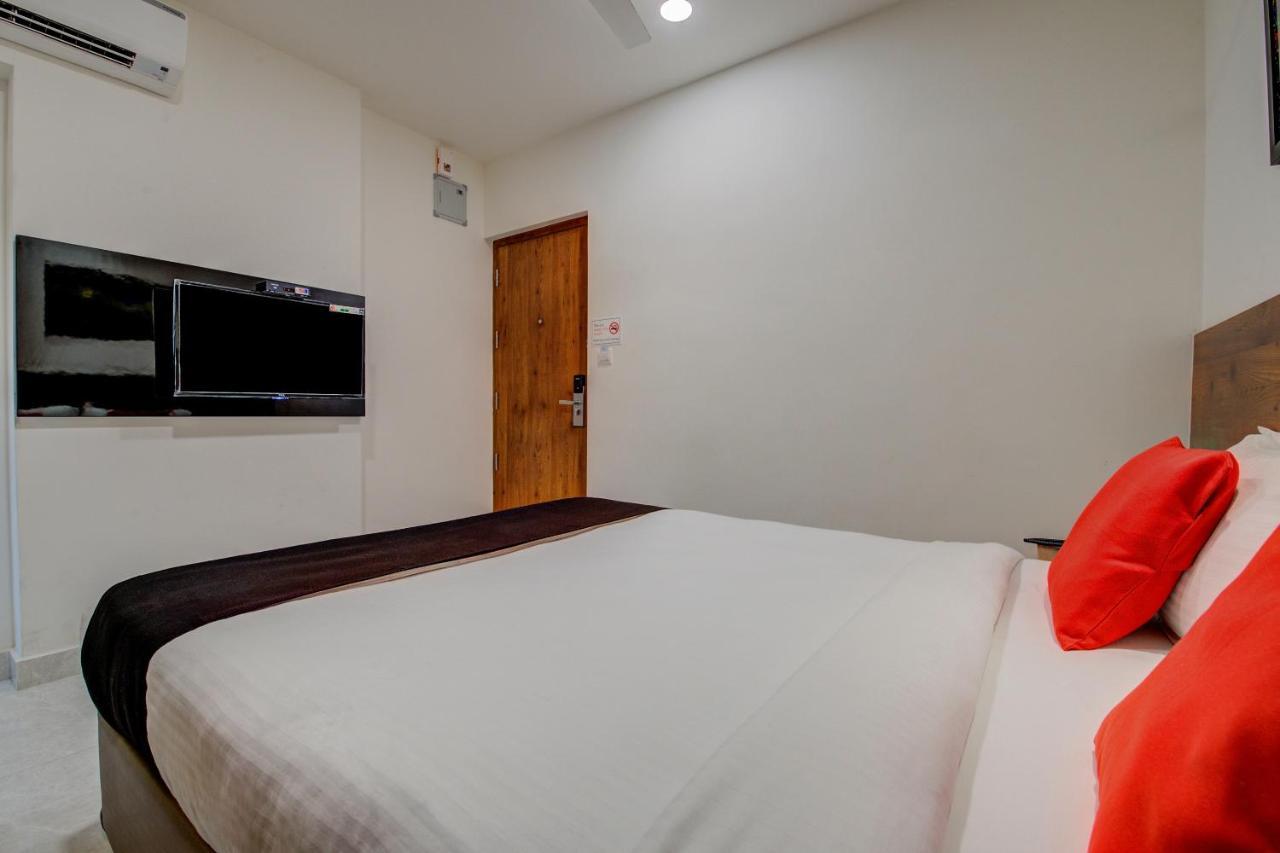 Arunaa Inn Airport Hotel,شيناي المظهر الخارجي الصورة