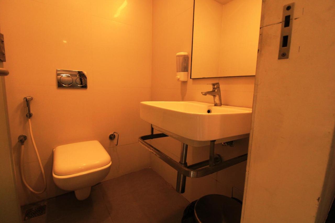 Arunaa Inn Airport Hotel,شيناي المظهر الخارجي الصورة